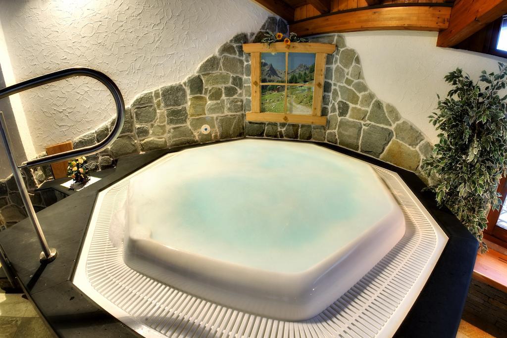 Albergo Miramonti 랍비 외부 사진